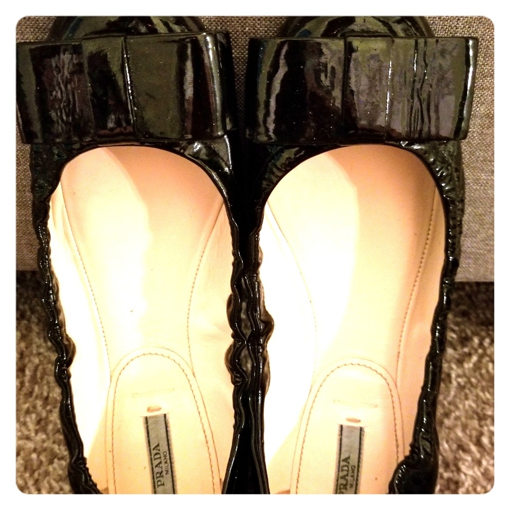 PRADA Black Patent leather Ballet flats